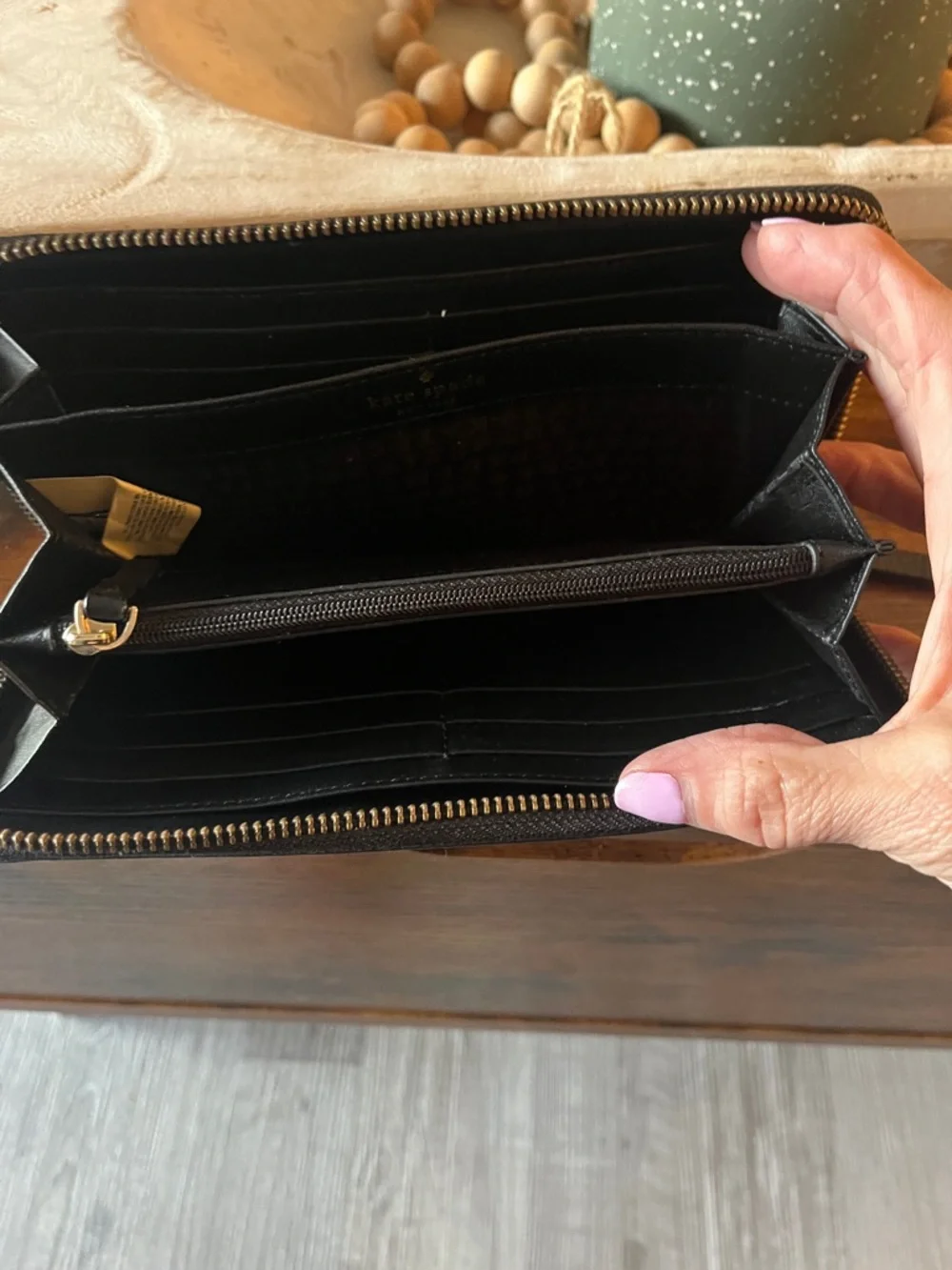 kate spade black zip-around leather wallet with gold logo plate - Picture 2 of 2